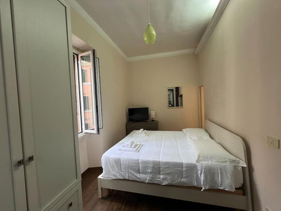 La Fornarina Apartment Рим Екстер'єр фото